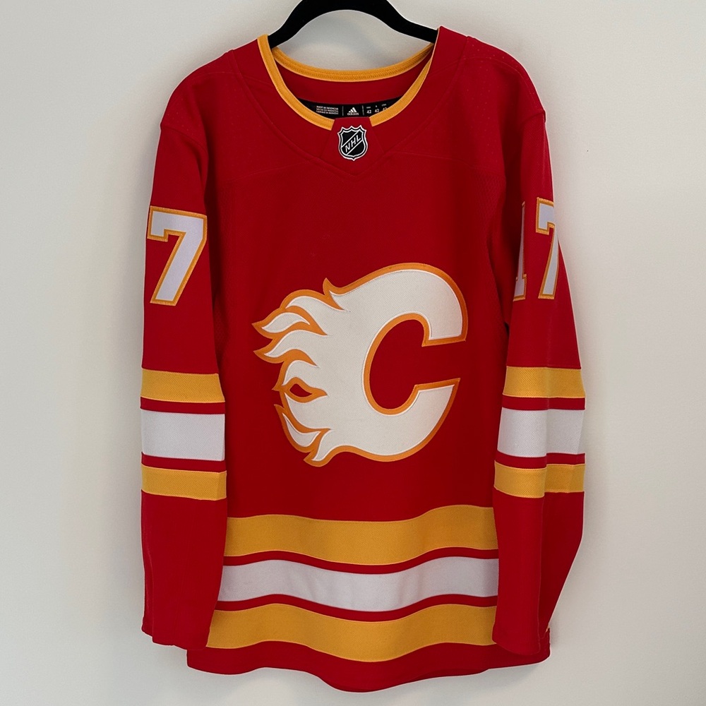 Official Calgary Flames Jersey #17 Lucic